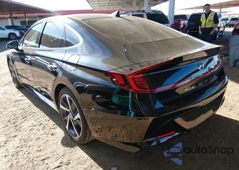 2021 Hyundai Sonata Sel Plus z USA, uszkodzony, nr VIN 5NPEJ4J28MH066038